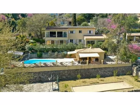 villa 233 m² avec piscine sur un terrain de 1958 m² grasse st antoine