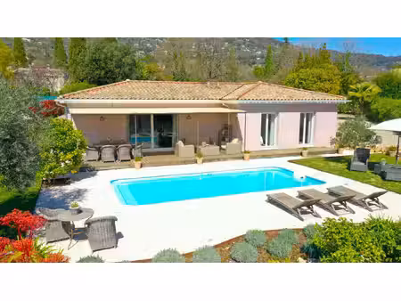 villa récente peymeinade 130 m² et 25 m² de garage avec piscine terrain de 1285 m²