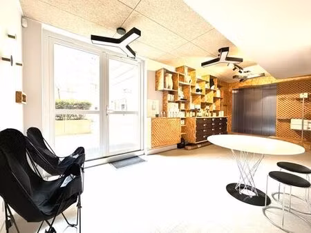 prestigieux bureau de 74 m2 en vente - montmartre  abbesses  grandes-carrières  france