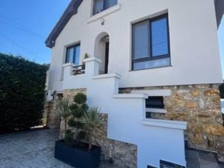 maison de 5 pièces de luxe en vente à le blanc-mesnil  île-de-france