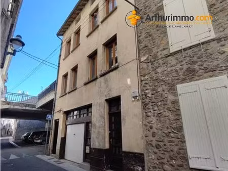 immeuble a renover avec garage et toit terrasse- fort potentiel