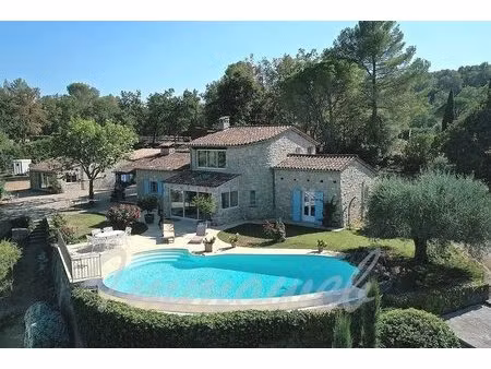 fayence – propriété en pierre avec vue dégagée  piscine à débordement  dépendance et...