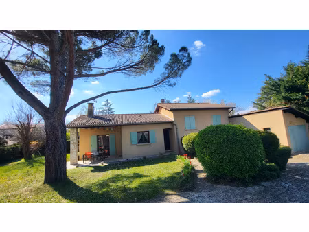 maison 95 m2 . 5 pièces