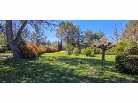 propriété 201m2 8 pièces garage et piscine