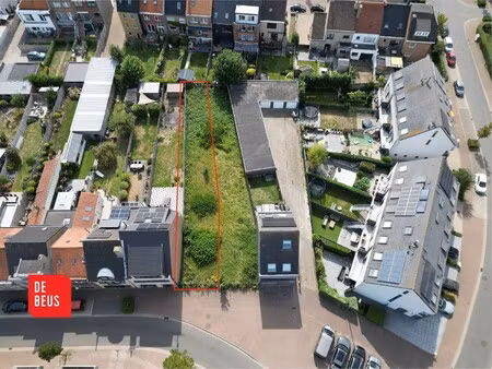 bouwgrond lot 1  mooie perceelsgrootte  te verkavelen in rustige woonwijk konterdam oosten
