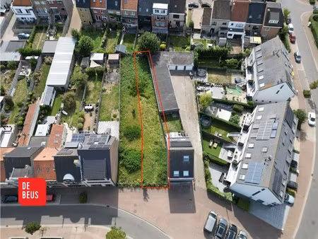 bouwgrond lot 2  mooie perceelsgrootte  in rustige woonwijk konterdam oostende