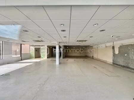 local d'activités de 211 m² à quetigny