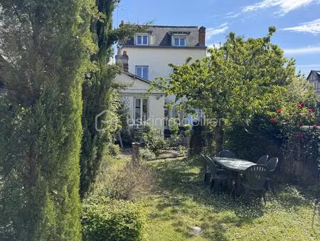 maison de ville de 154 m² à saint-cyr-sur-loire