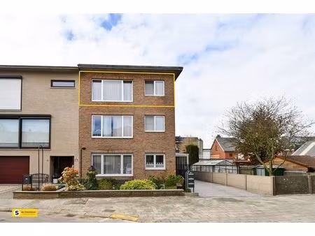 appartement te koop in borsbeek met 3 slaapkamers