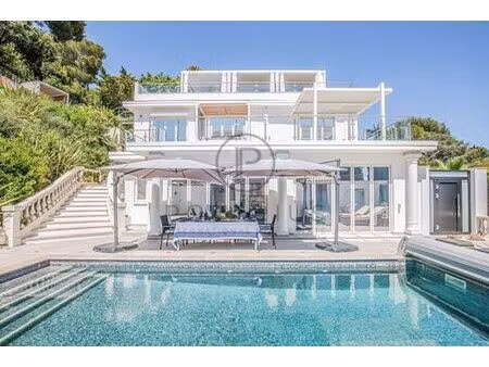 villa de 7 pièces de luxe en location antibes  provence-alpes-côte d'azur