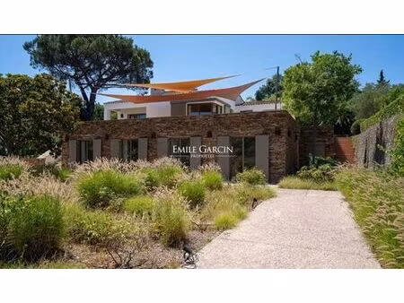 maison de 12 pièces de luxe en location à saint-tropez  france