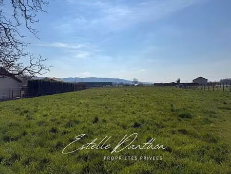 terrain constructible de 1617 m2 à eydoche