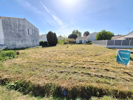 vente terrain  607.00m²  la tranche