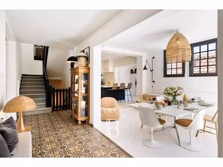 maison de prestige de 200 m2 en location biarritz  nouvelle-aquitaine