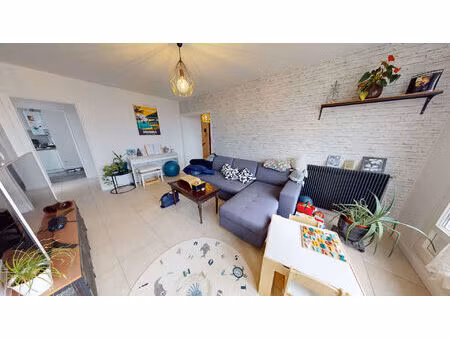 vente appartement 4 pièces  74.00m²  saint