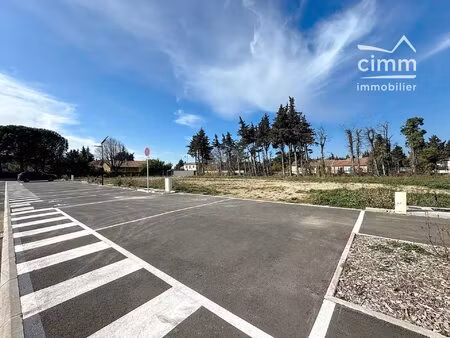 terrain constructible 723 m²