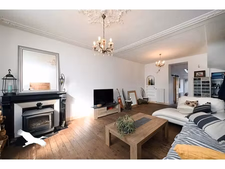vente maison 6 pièces 115 m² à angouleme (16000)  265 500 €