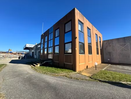 location local professionnel 365m² romans sur isere 26100
