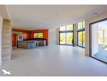 vente maison 5 pièces 177 m² à moissac (82200)  296 520 €
