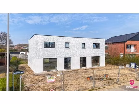 huis te koop in houthalen-helchteren met 3 slaapkamers