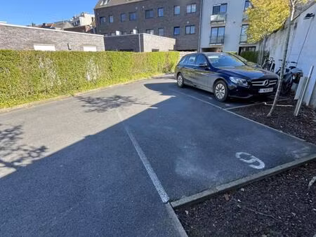 openlucht parkeerplaats te huur in deinze
