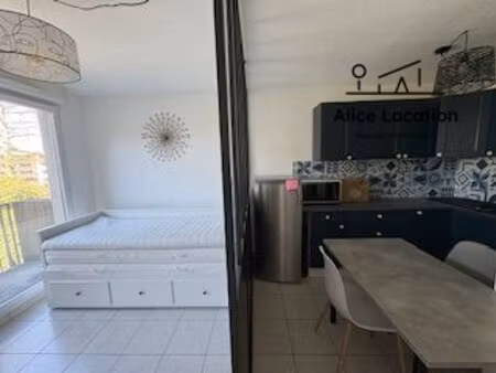 location appartement 1 pièce 23m² thonon les bains 74200