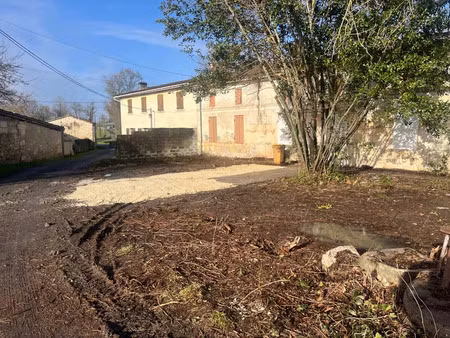 vente immeuble 350 m² saint-savin (33920)