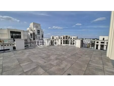 location bureaux 400 m² à 1 200 m²