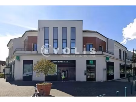 vente commerce chanteloup en brie 77600 477m²