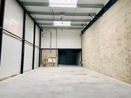 vente local d'activités 770 m²