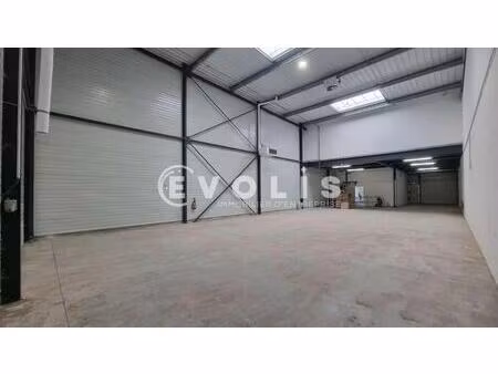 location local d’activités collegien 77090 416m²