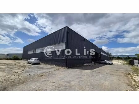 location local d'activités 2 250 m²