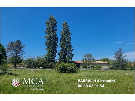 vente terrain 700 m² landiras (33720)