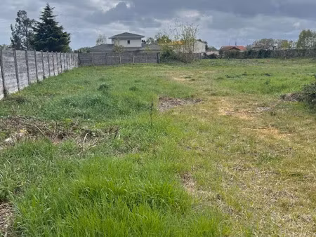 vente terrain 745 m² saint-médard-en-jalles (33160)