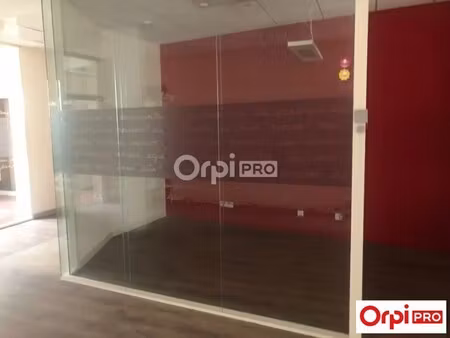 location commerce 282 m²