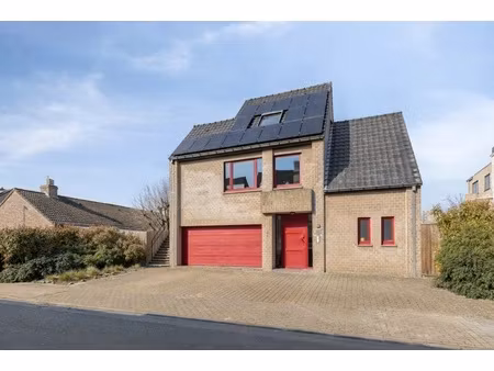 huis te koop in oudenburg met 3 slaapkamers