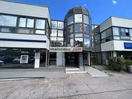 location bureaux 116 m² à 252 m²