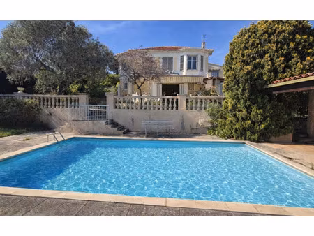 maison hyères 146 m² t-7 à vendre  640 000 €