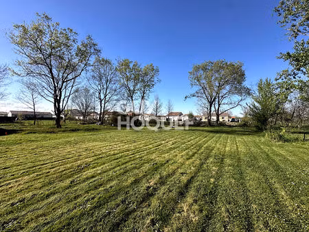 terrain viabilisé fronton 461 m2 - quartier résidentiel