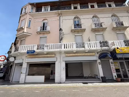 vente commerce 3 pièces 67 m² lourdes (65100)