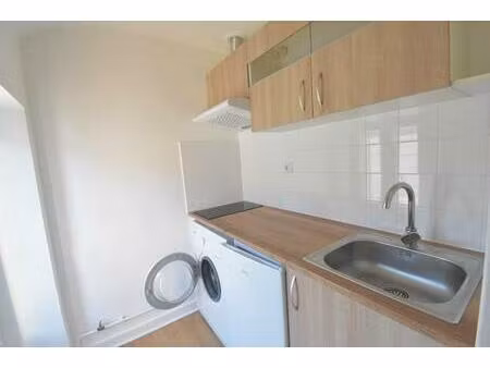location appartement 2 pièces 32m² le mans 72000