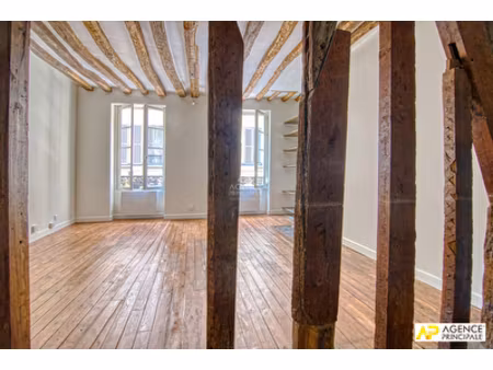 versailles saint-louis appartement 2 pièces 45 m² carrez situé au 1er étage