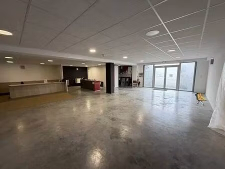 location commerce la teste de buch 33260 265m²