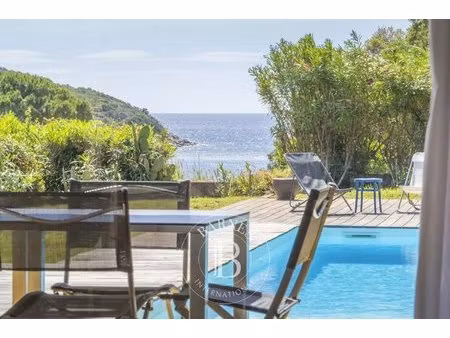 domaine de la capicciola  villa de 5 chambres  piscine  vue mer et plage à pied