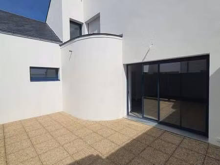 location appartement 4 pièces à challans (85300) : à louer 4 pièces / 115m² challans