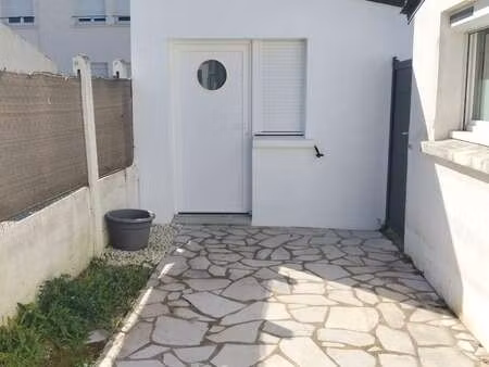 location maison meublé à saint-nazaire (44600) : à louer meublé / 23m² saint-nazaire