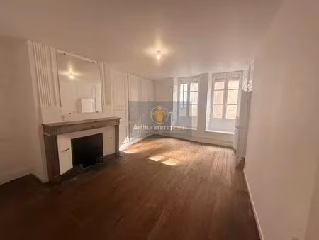 location appartement 2 pièces 49.8 m² à langres (52200)  364 €
