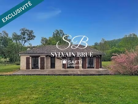 maison en pierre blanche – charme  nature et fort potentiel