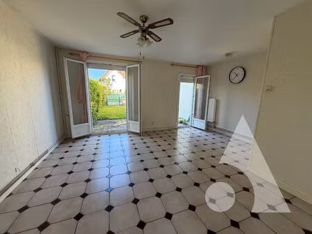 maison de ville à saint-andré-les-vergers 4 pièces