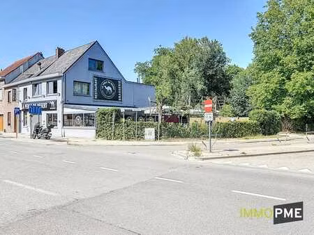 immeuble de rapport détenu en société